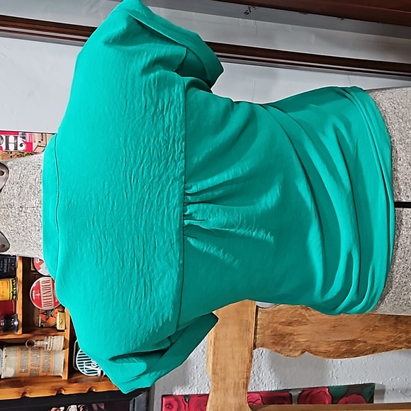 Green Monteau Los Angeles blouse S like new - Picture 5 of 7